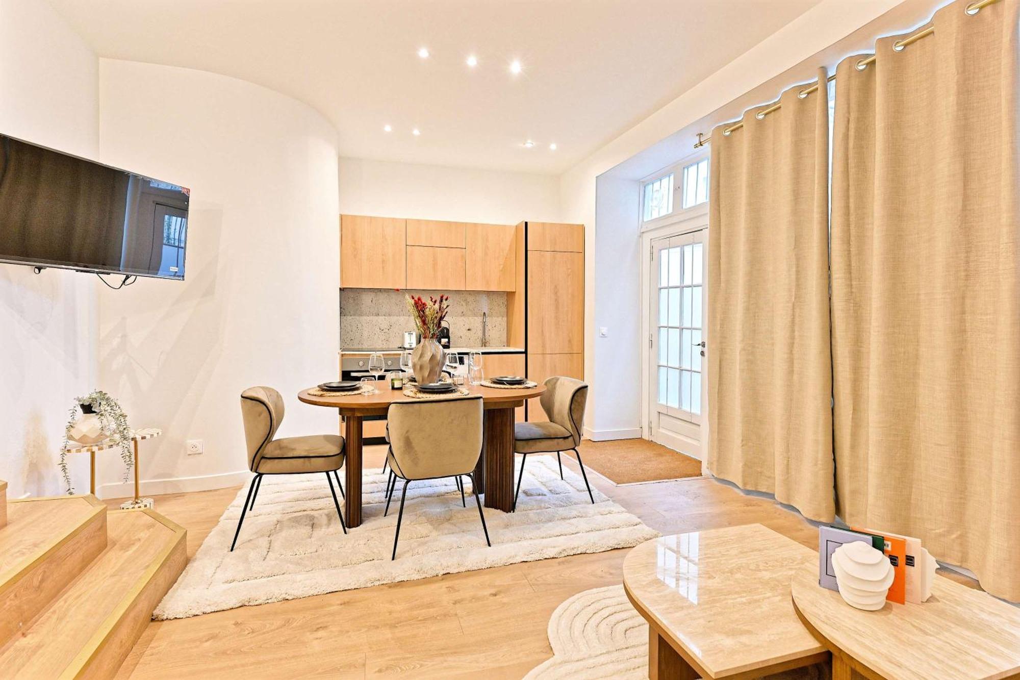 Galeries Lafayette By Prestige Apartment *
