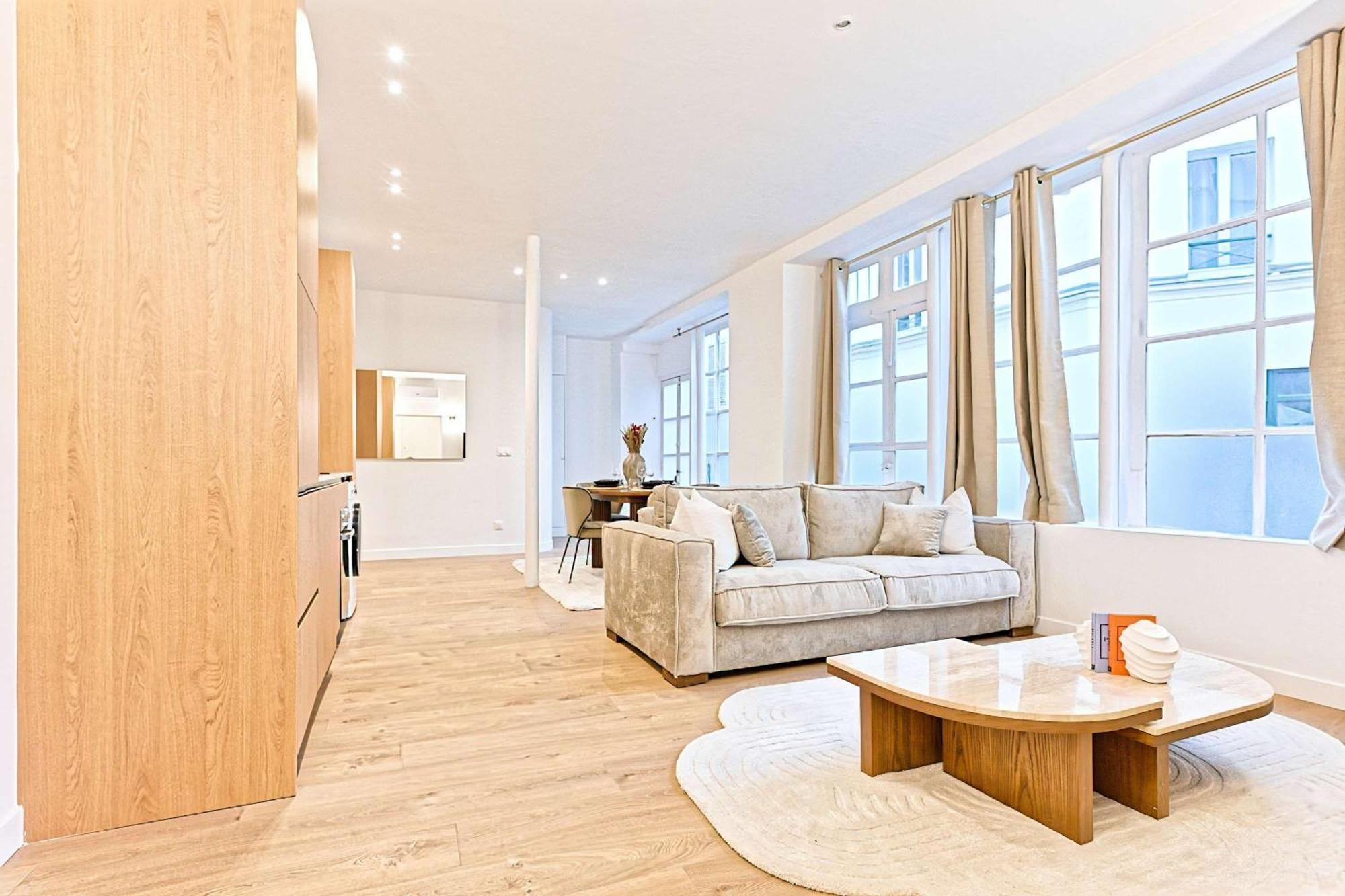 Galeries Lafayette By Prestige Apartment *
